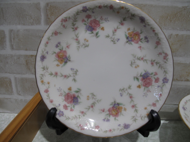 Noritake ノリタケ プレート お皿 花柄 金縁 5枚セット 昭和レトロ レビュー高評価 オールドノリタケ プレート 赤菊 5枚 コレクション 食器