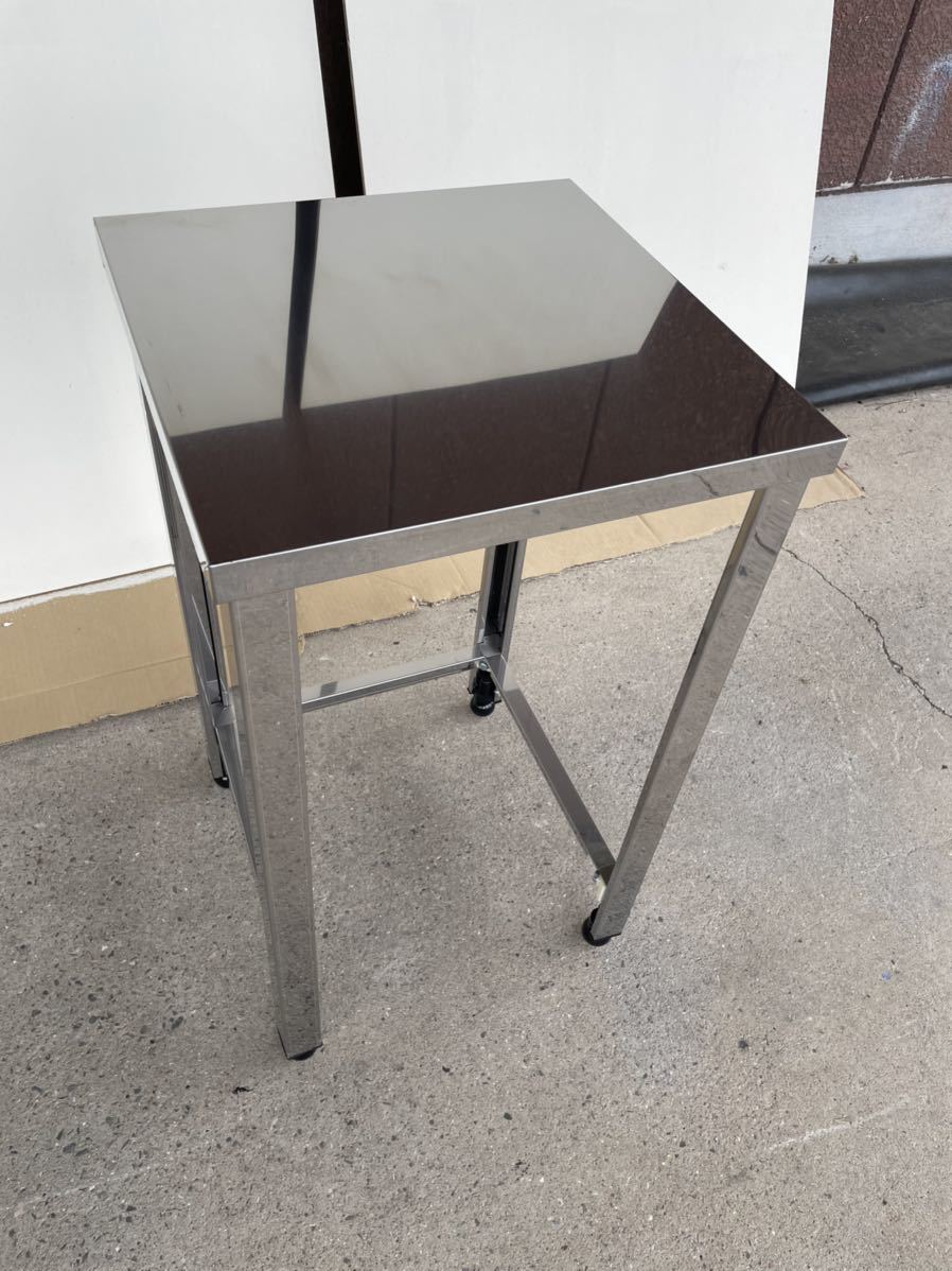☆税込送料無料☆ 開封品 未使用 展示品 業務用 ステンレス 作業台 スキマ台 サーバー台 調理台 450×450×800 3方枠 足調整可能 37