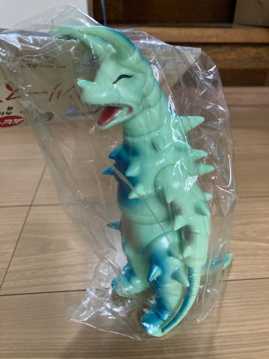 ソフビ グドン蓄光版 スタンダード 復刻版怪獣シリーズ ポピー