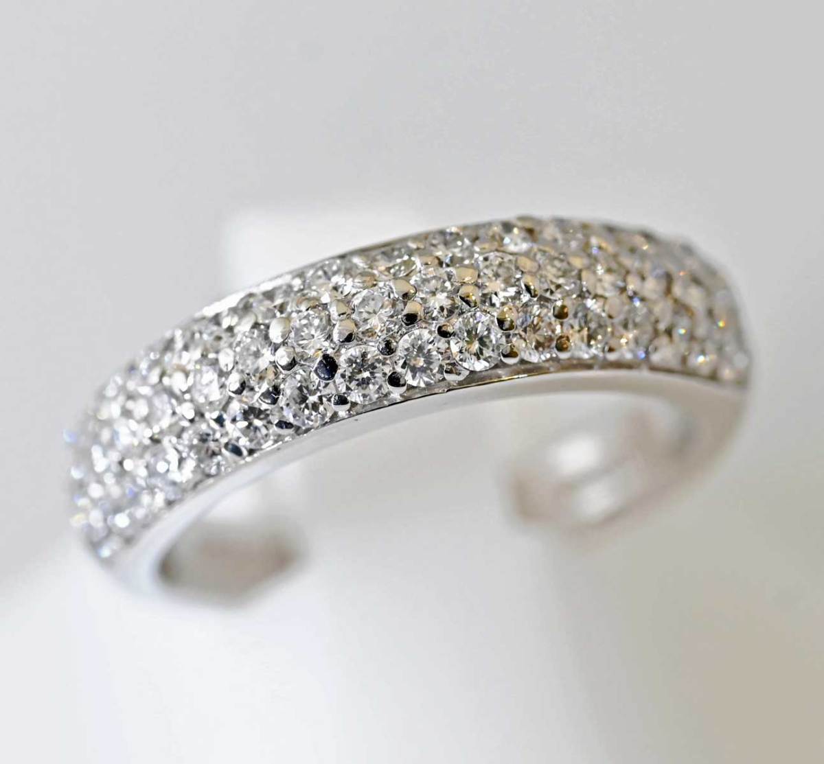 婚約指輪 エンゲージリング ダイヤモンド 0.57ct プラチナ GIA Dカラー 