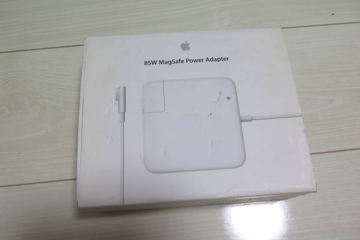 APPLE MacBook Pro 85W Magsafe Power Adapter A1343 18.5V-4.6A MC556J/B 中古ジャンク品_画像1