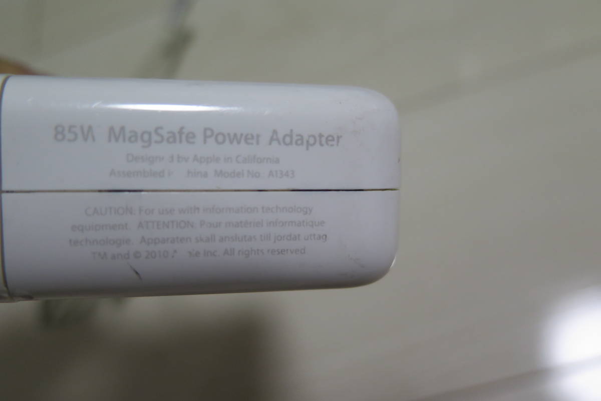 APPLE MacBook Pro 85W Magsafe Power Adapter MC556J/B A1343 18.5V-4.6A 中古ジャンク品_画像2
