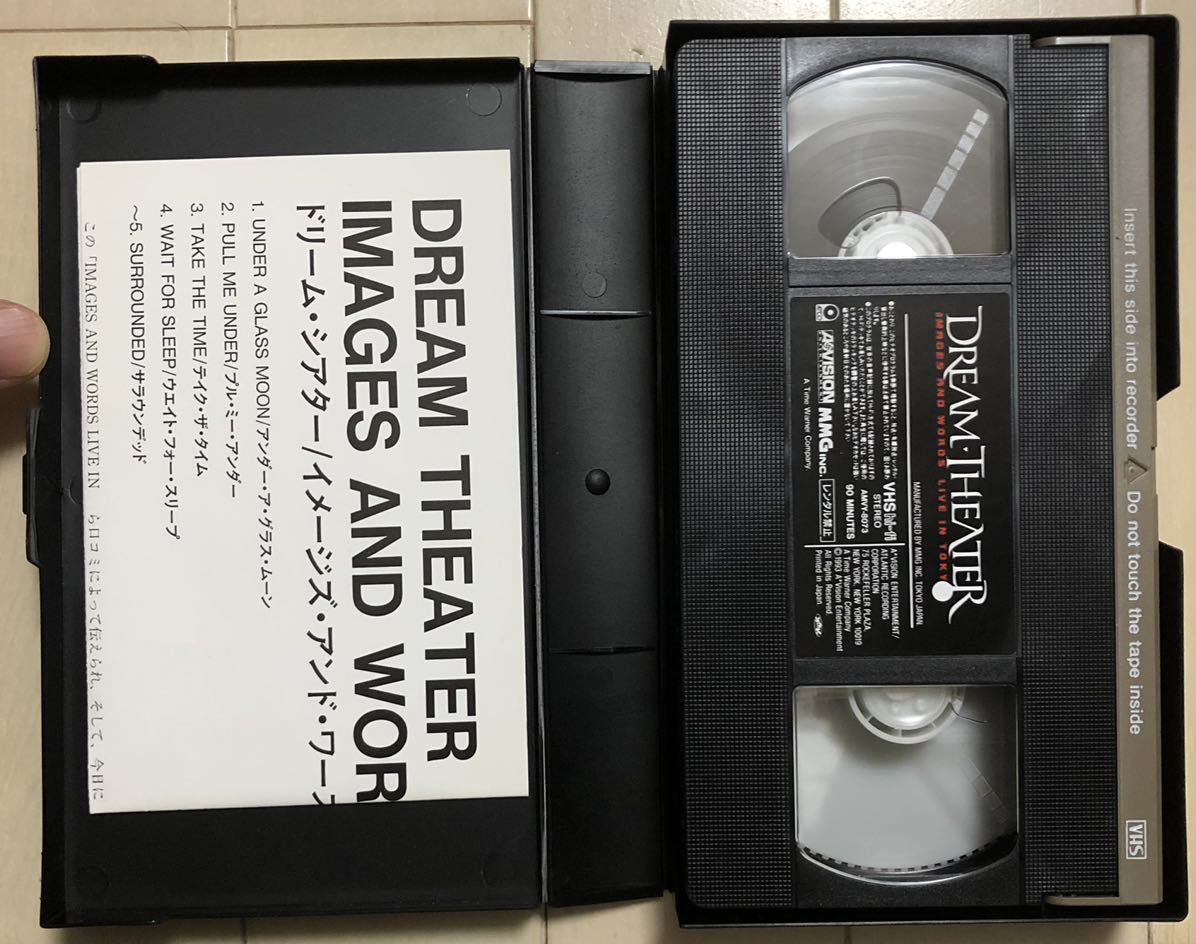 VHS видео Dream theater( Dream * эффект живого звука )/ Images and Words Live In Tokyo