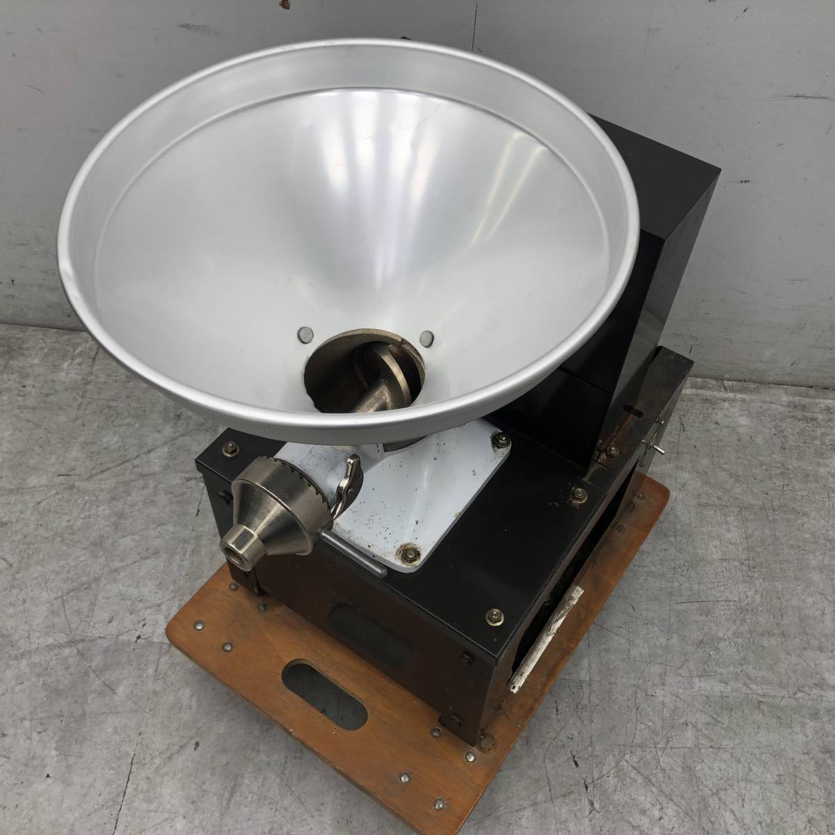 丸七製作所 丸七餅練 製粉 味噌切機 丸七式餅練 丸七製作所 丸七餅練 製粉 味噌切機 丸七式餅練