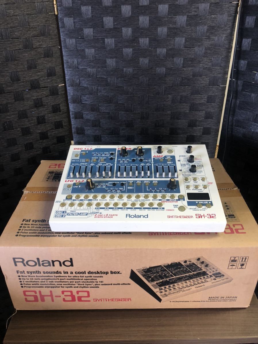 ☆送料込 Roland SH-32 シンセサイザー 音源モジュール ローランド