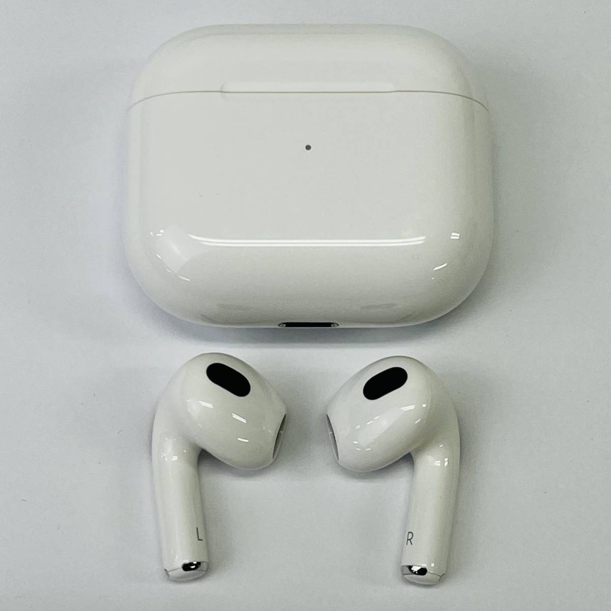☆美品・送料無料・1円~☆ Apple AirPods エアポッズ 第3世代 A2565