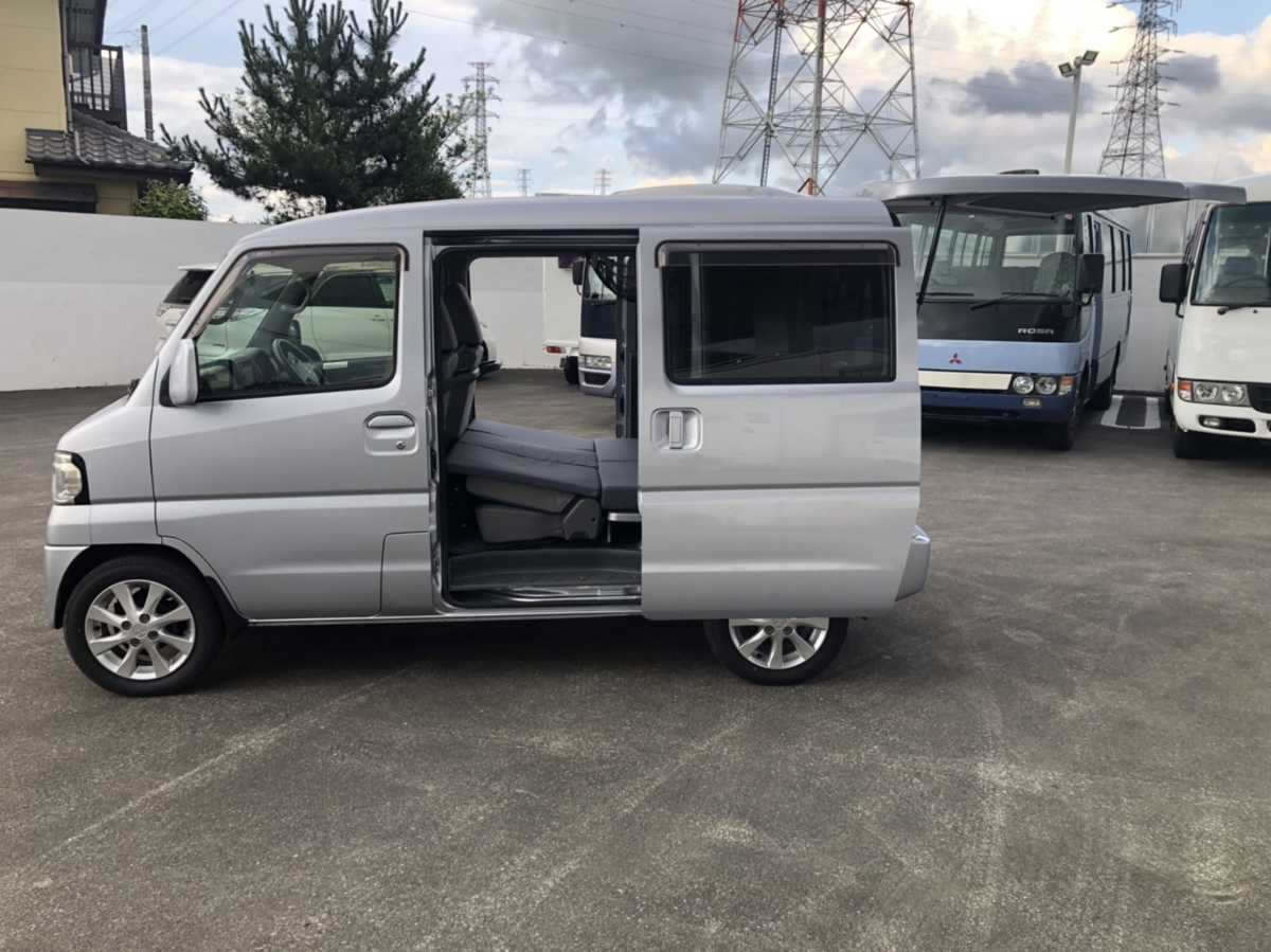 1 ten thousand selling out Mitsubishi car lai Pro daktsu made original camper H24 year Minicab 4WD light can sink sub battery external power supply etc. 