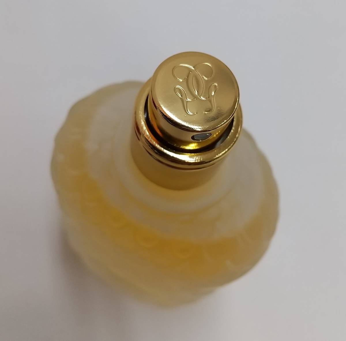 GUERLAIN SAMSARA EDT 新品未使用 50ml ゲラン サムサラ オードトワレ スプレー 残量95%以上 現状品_画像5