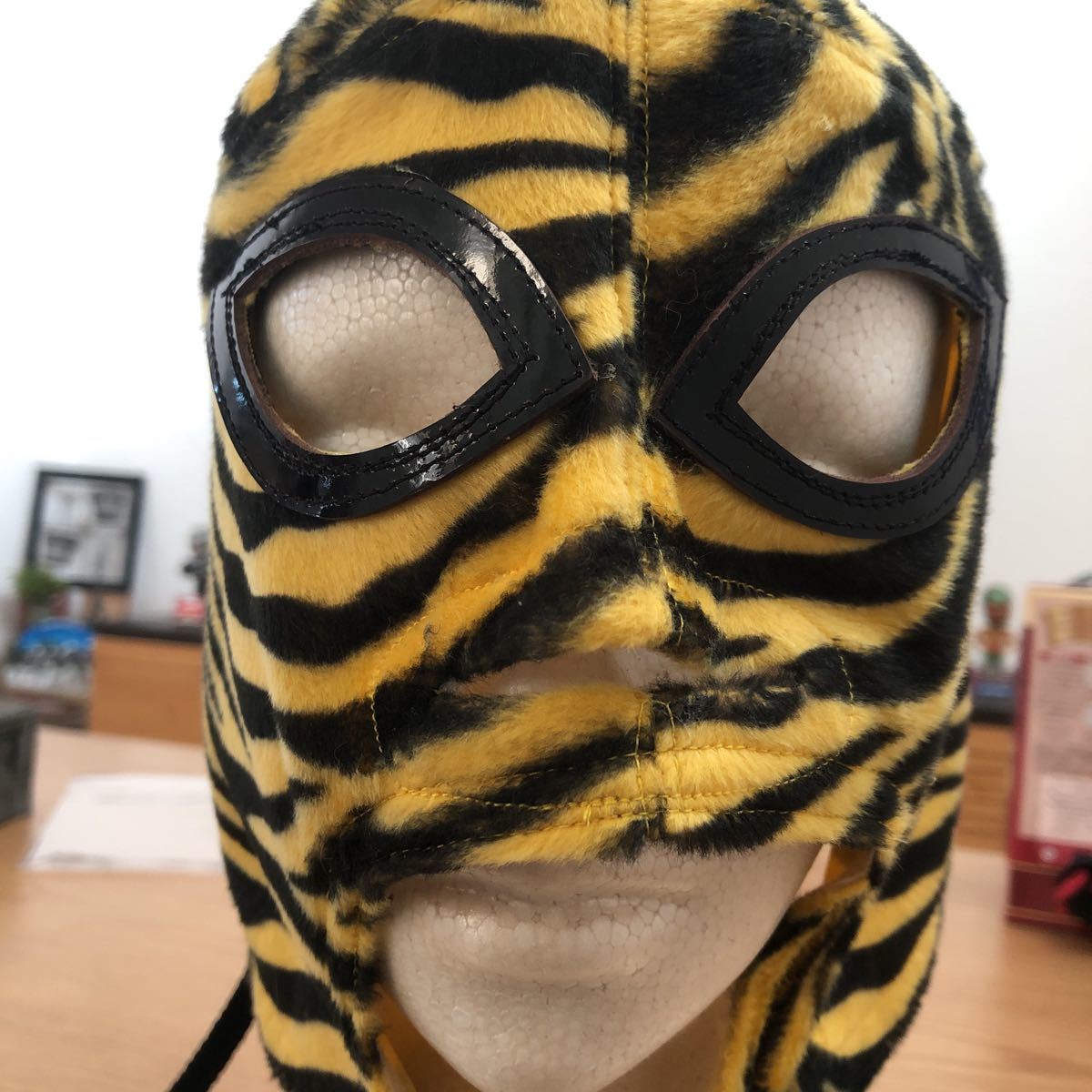 YN производства первое поколение Tiger Mask Lopez Thai 