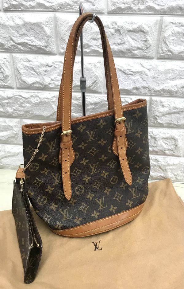 LOUIS VUITTON ルイヴィトン モノグラム バケットPM M42238 ショルダー