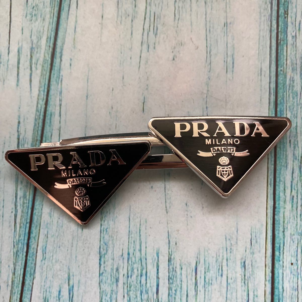 PRADA ヘアピン ブラック 2点セット 右左 プラダヘアピンセット PRADA ヘアピン ブラック 2点セット 右左 プラダヘアピンセット