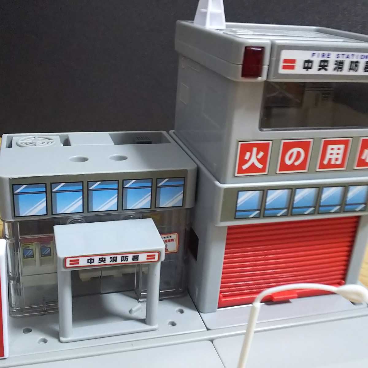 トミカタウン「消防署」トミカ|Yahoo!フリマ(旧PayPayフリマ) トミカタウン「消防署」トミカ|Yahoo!フリマ(旧PayPayフリマ)