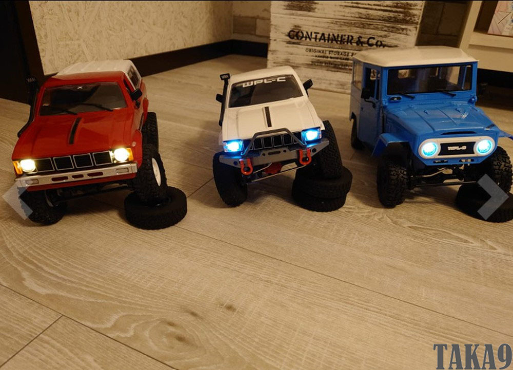 ラジコンカー ハイラックスタイプ 1/16 組立完成品 ロッククローリング ４WD カスタム可能 オフロード バッテリー付き WPL C-24-1 ホワイト