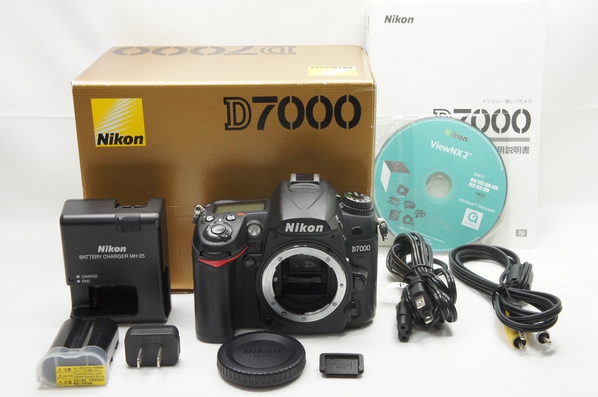 アルプスカメラ】良品 Nikon ニコン D7000 ボディ デジタル一眼レフ