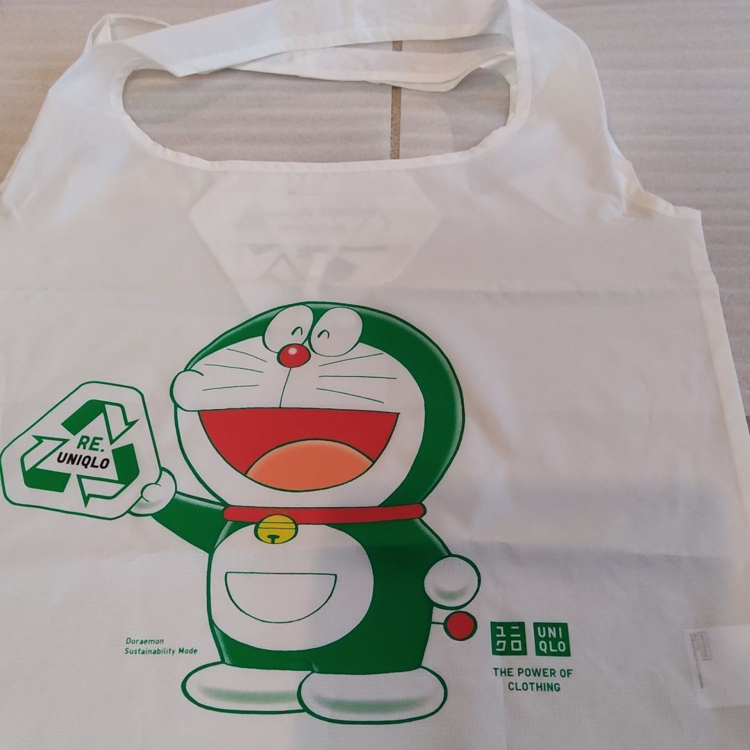 ドラえもん ユニクロ緑ドラえもんサステナブルドラえもん激レアエコバッグステッカー 非売品