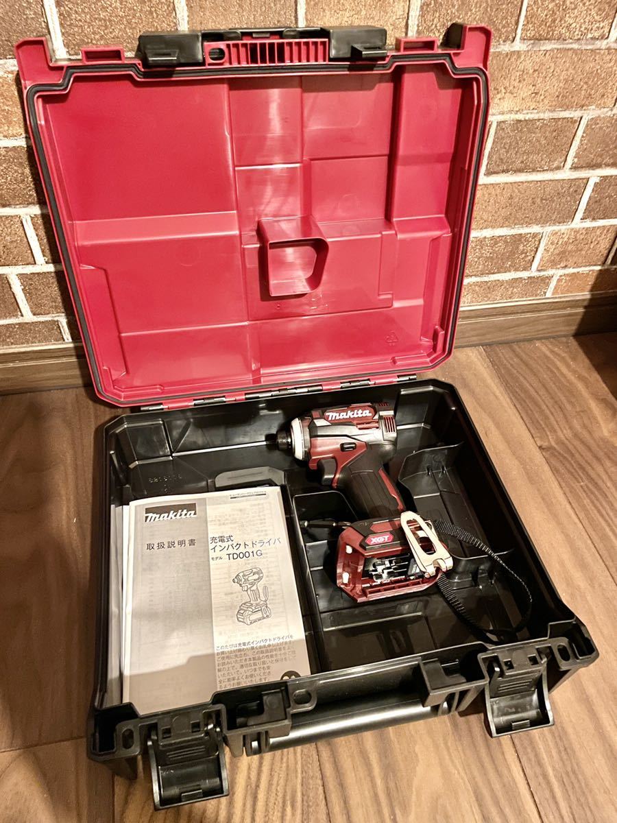 マキタ makita インパクトドライバ 充電式 限定色40Vmax TD001
