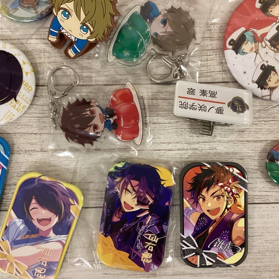 現状】 あんさんぶるスターズ 流星隊 グッズ 缶バッジ アクキー