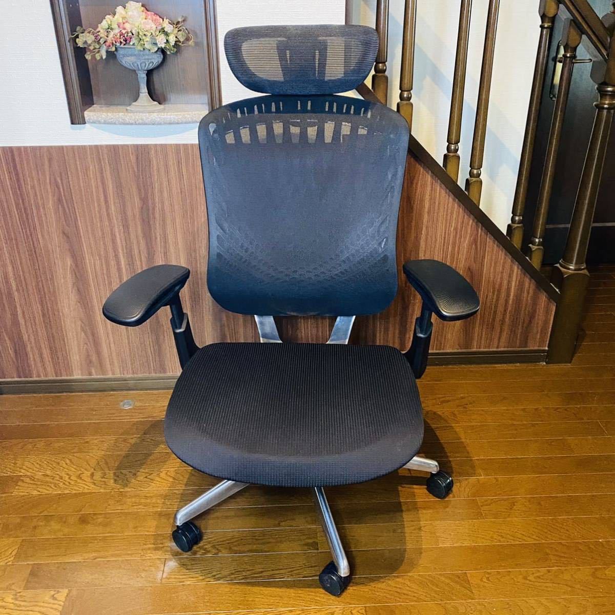 美品】イトーキ ITOKI サリダ ボーダー チェア ヘッドレスト付き