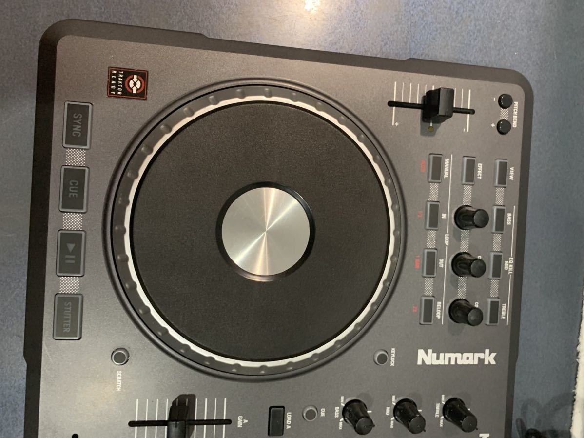 Numark DJコントローラー Mixtrack ヌマーク ターンテーブル ディスク