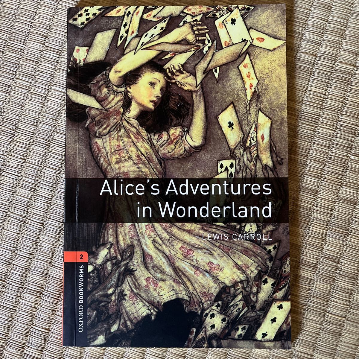 Alice's Adventures in Wonderland - 洋書