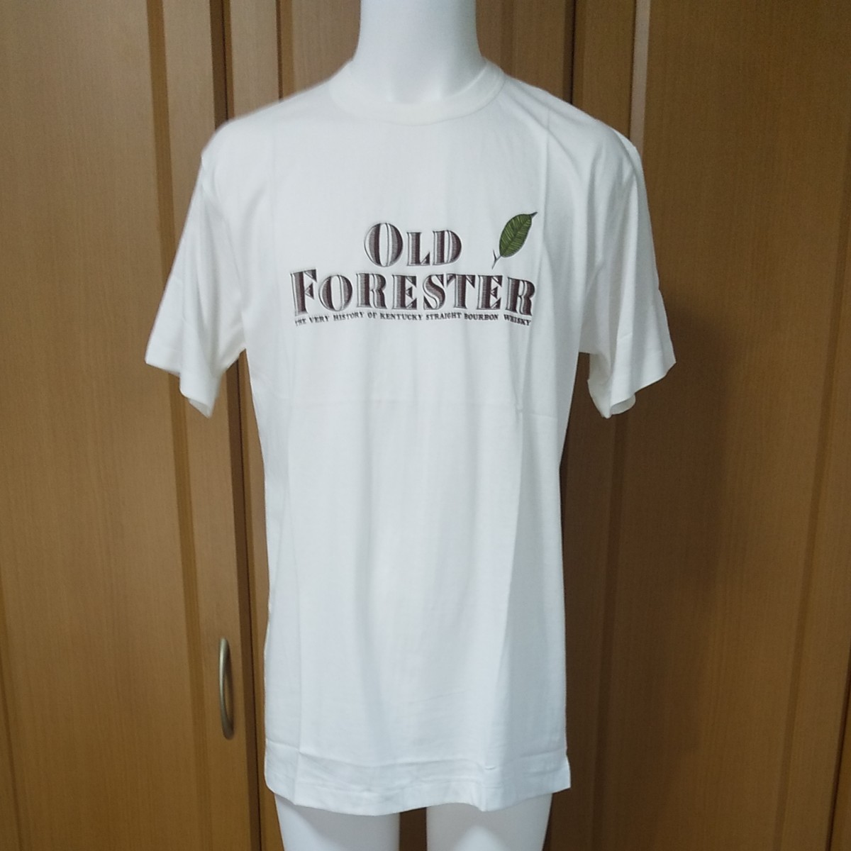 サントリー「OLD FORESTER」新品半袖TシャツM　白　SUNTORY KENTUCKY  BOURBON WHISKY
