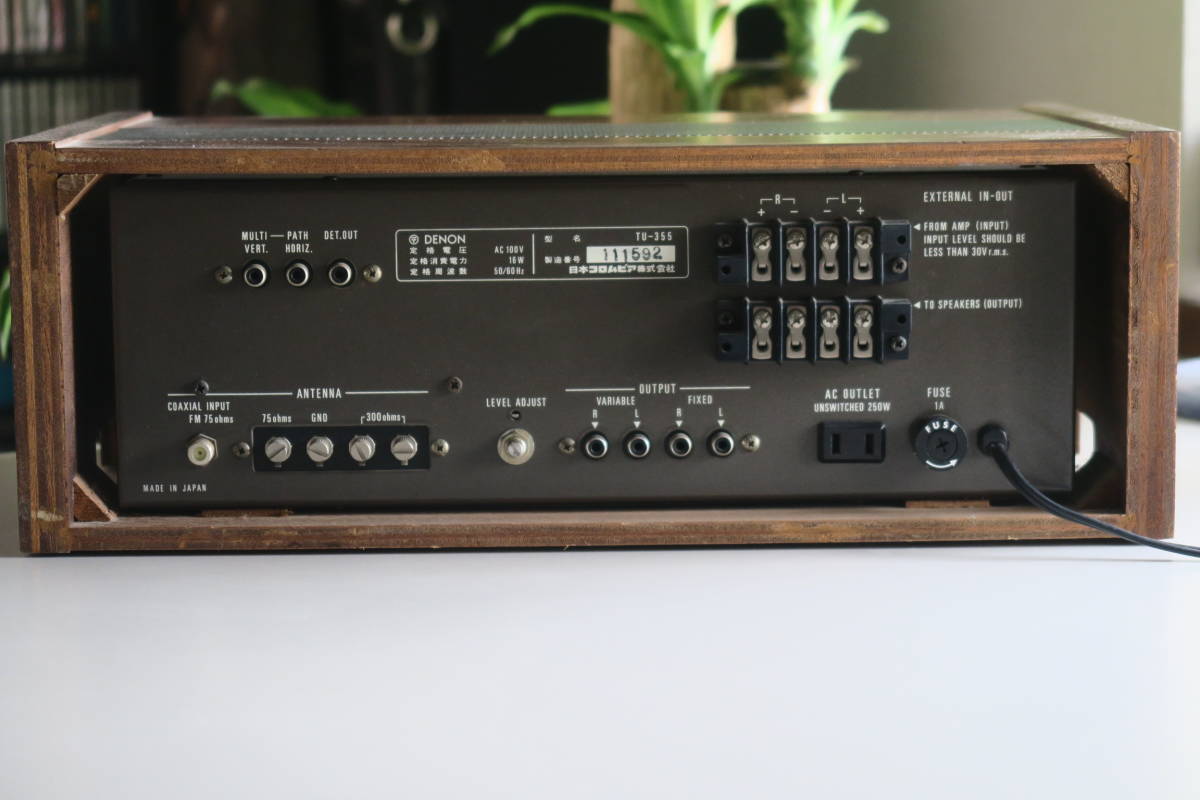 デノン DENON TU-355 FMステレオチューナー(稼動品)の出品です デノン DENON TU-355 FMステレオチューナー(稼動品)の出品です