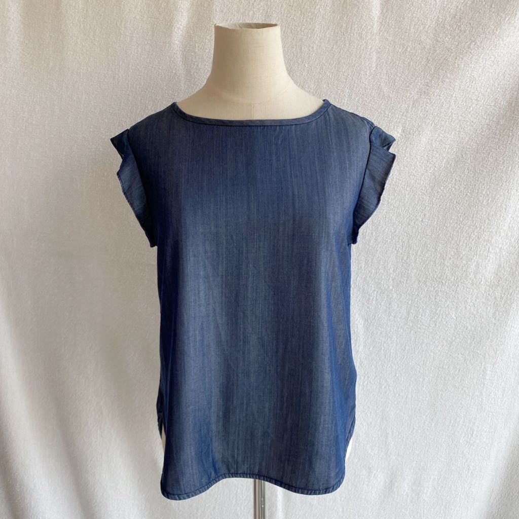 GAP lady's tops XXS no sleeve Denim color 