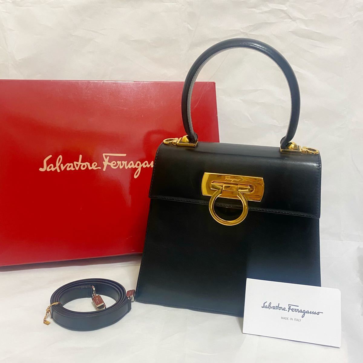 再入荷好評 Salvatore Ferragamo - 極美品⭐️サルヴァトーレ