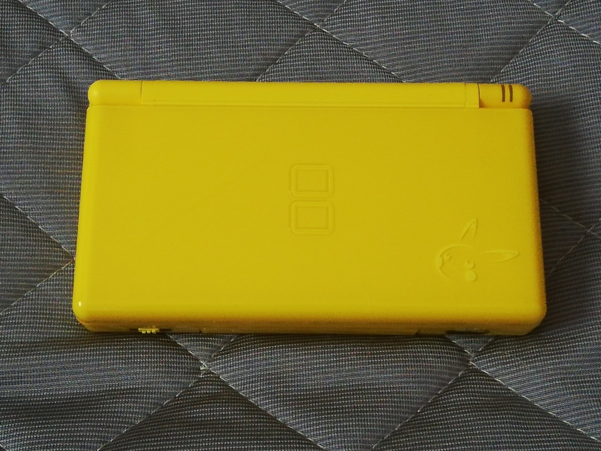 ニンテンドーDS Lite ピカチュウエディション