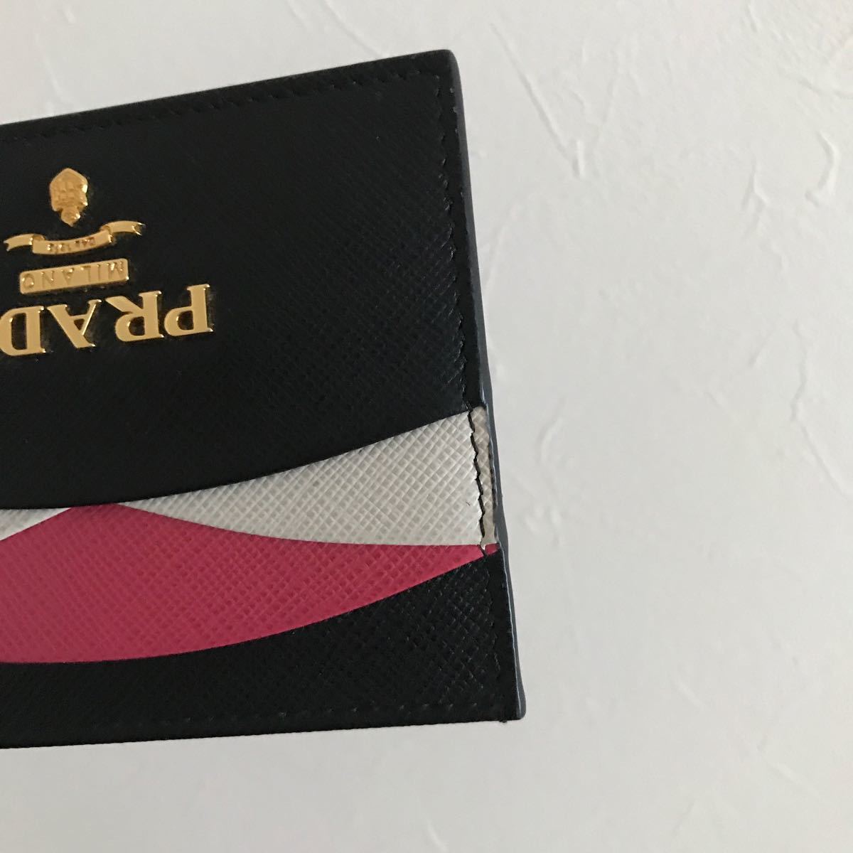 極美品 PRADA プラダ マルチカラー カードケース カードホルダー 極美品 PRADA プラダ マルチカラー カードケース カードホルダー