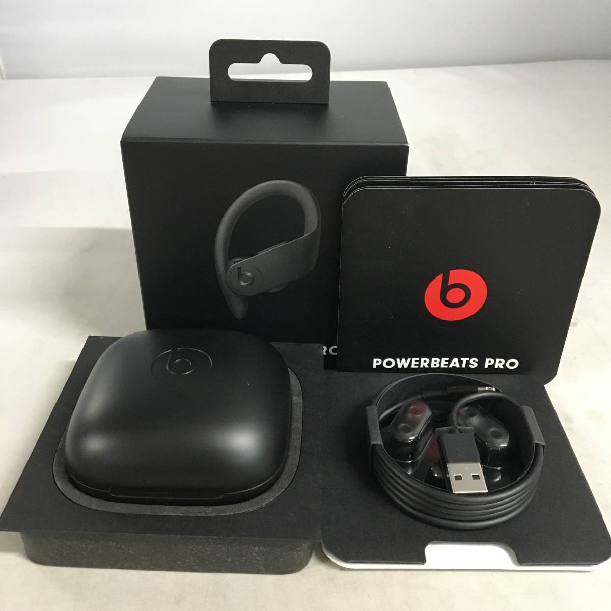 通販店を Powerbeats Pro ワイヤレスイヤホン MV6Y2PA/A　ブラック イヤフォン