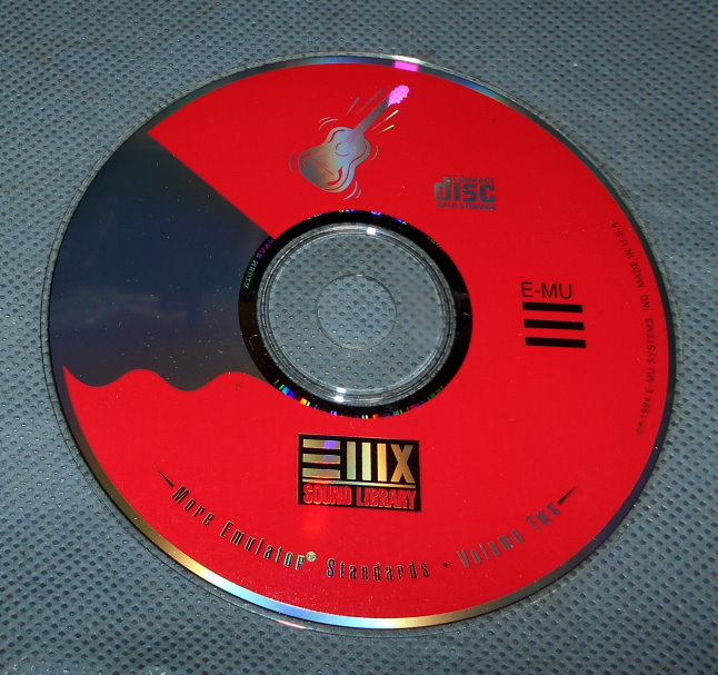 E-MU サンプラーULTRA用のCD-ROM (Volume Two / More Emulator
