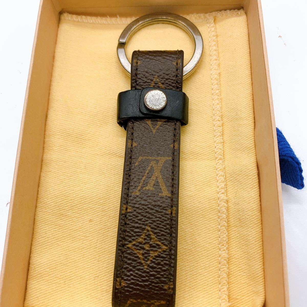 ルイヴィトン キーリング モノグラム マカサー キーホルダー LV