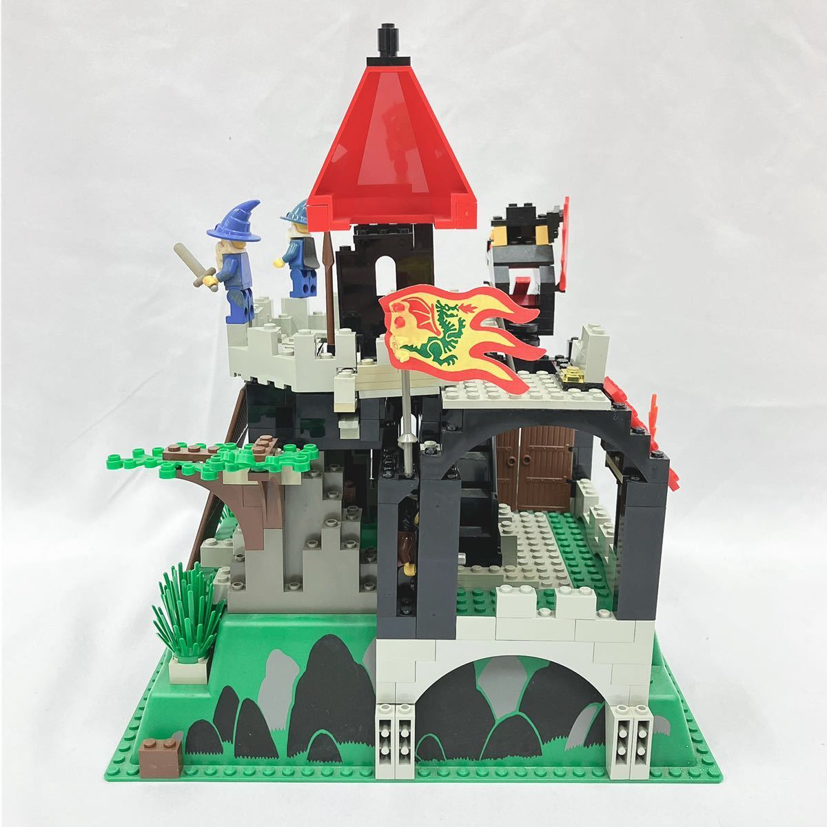 LEGO レゴ 6090 ロイヤルキング城/レゴ 6082 マジックドラゴン城/南海 ...