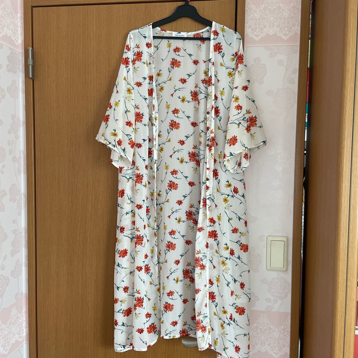 Paypayフリマ 花柄ガウン Paypayフリマ 花柄ガウン