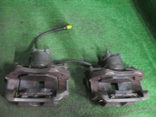 [A49416]* Canter FEA50 left front brake calipers 
