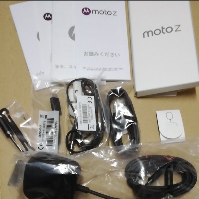 Motorola Moto Z XT1650-03 国内正規品 SIMフリー モトローラ Motorola Moto Z XT1650-03 国内正規品 SIMフリー モトローラ