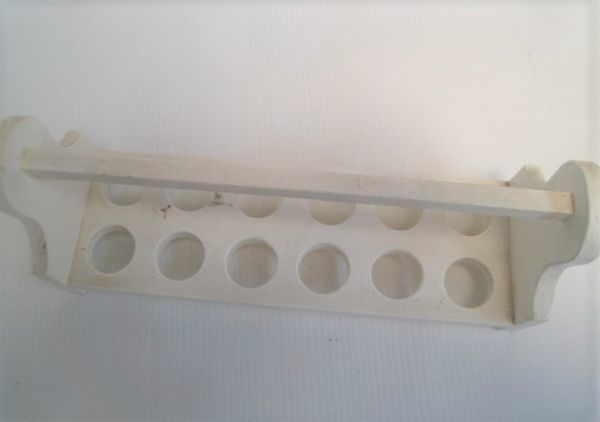 17N7.21-19　木製の白い小物置き　卵置き　レトロ　古道具　飾り　調味料入れ　収納箱　用途いろいろ　_画像4
