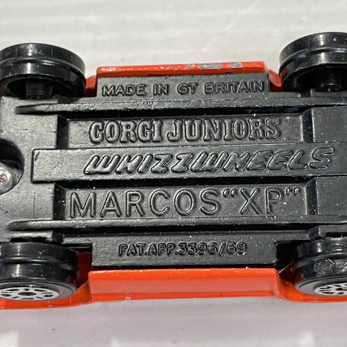 ◯A84 Corgi Junior Whizzwheels Marcos XP コーギー ミニカー_画像7