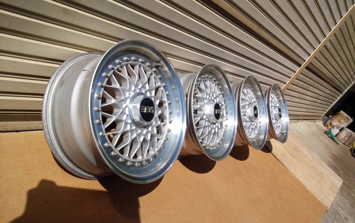 Yahoo!オークション - BBS RS 15インチ7J+25 100/4穴 Yahoo!オークション - BBS RS 15インチ7J+25 100/4穴