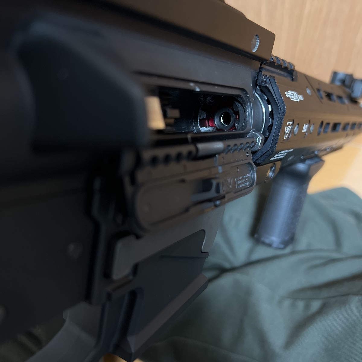 King Arms 9mm TWS SI風内外装カスタム品 美品_画像9