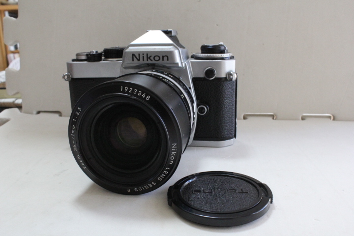 【コレクター放出品　簡易動作確認済 ジャンク】Nikon ニコン FE Nikon LENS SERIES E Zoom 36-72mm F3.5付き_画像1