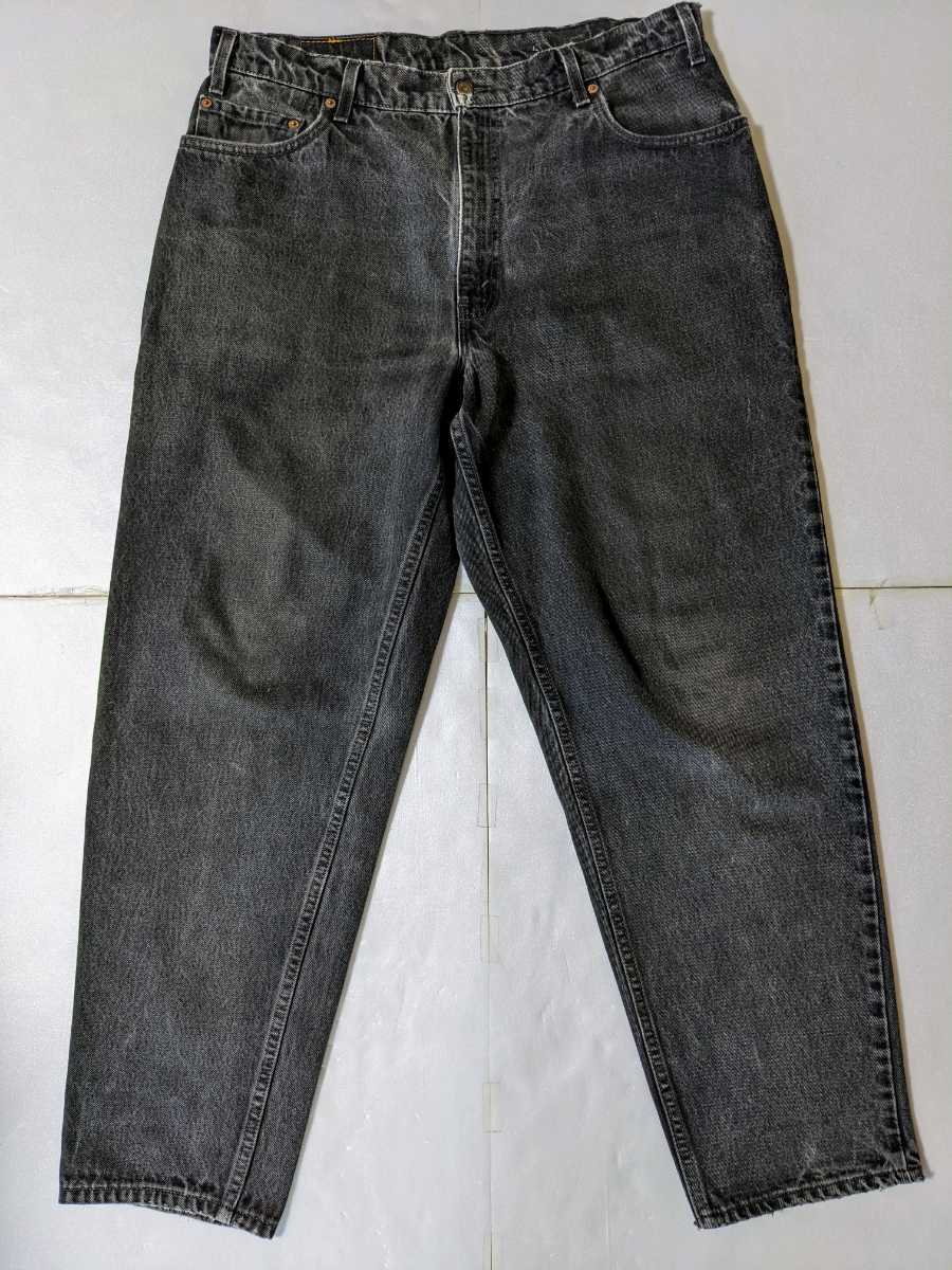 USA製&希少な黒 90s Levis 560 ルーズフィット テーパードパンツ ビンテージ デニム W36 ボタン裏585/リーバイス 501 550 古着 ジーンズ