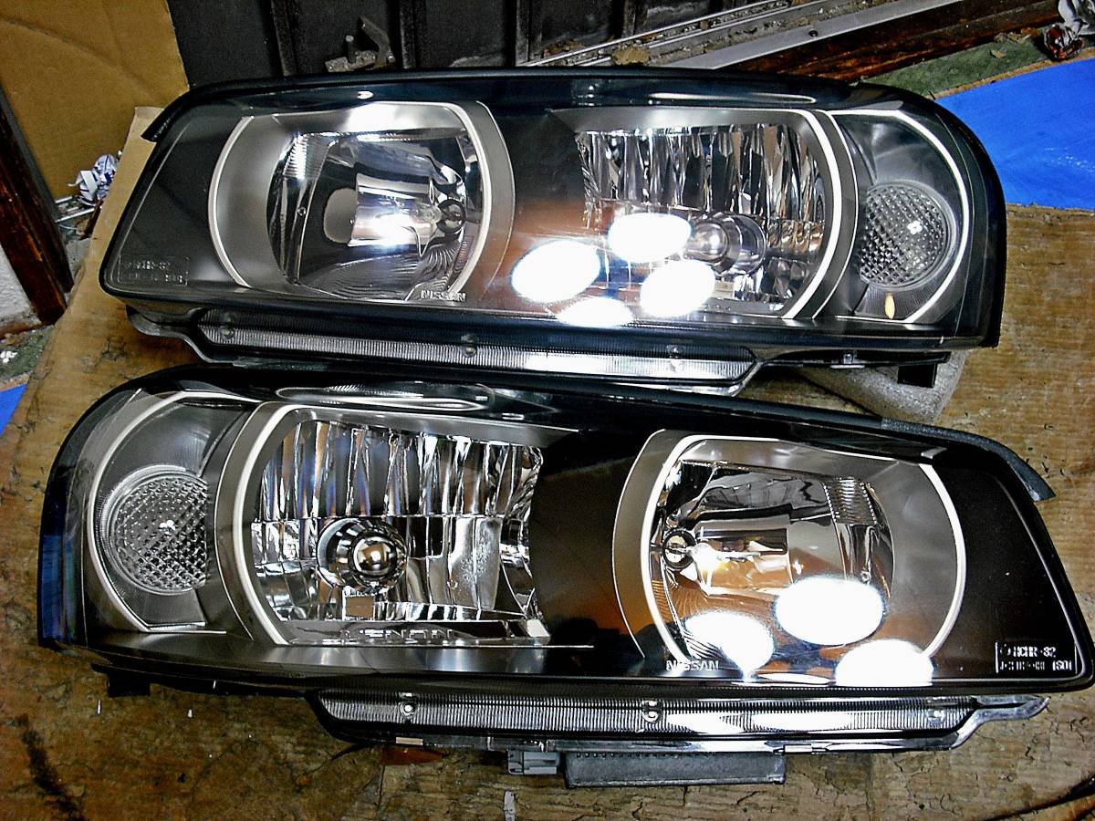 美品 日産純正 BNR34 スカイライン GT-R 前期 HID R34 ER34 ENR34 HR34