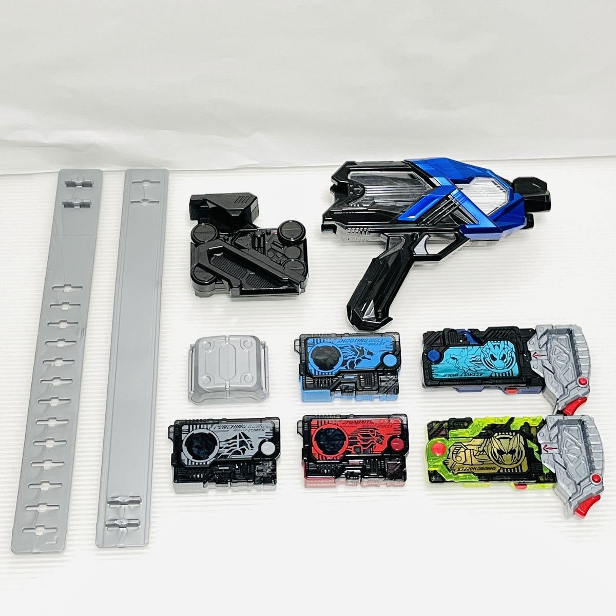 DX版まとめ売り】仮面ライダー 変身ベルト ゼロワン ビルド ジオウ