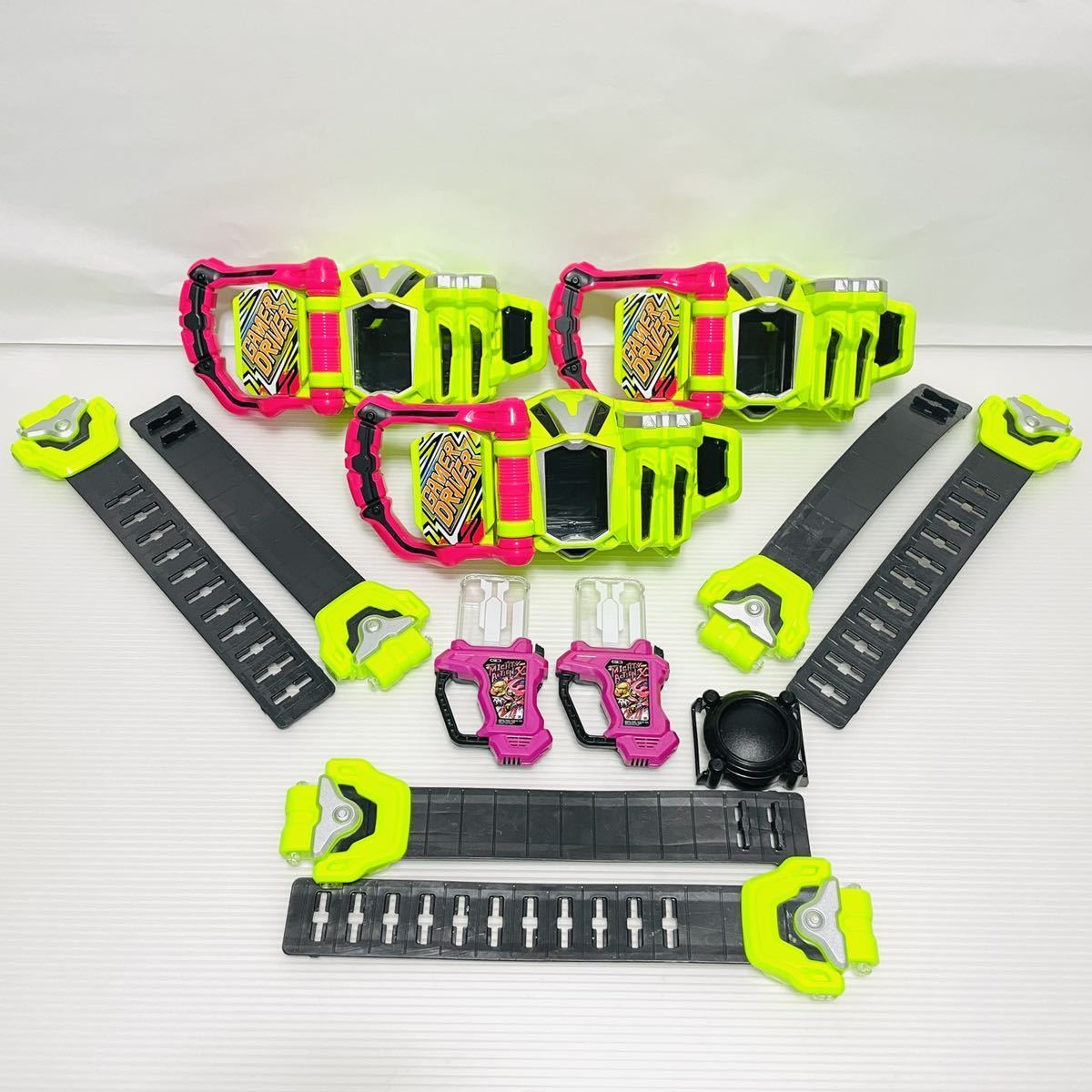 DX版まとめ売り】仮面ライダー 変身ベルト ゼロワン ビルド ジオウ