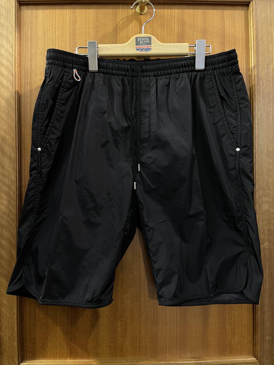 ブラック ナイロン製 ハーフパンツ M 半パンツ メンズパンツ 新品未使用品 送料無料 日本製 アウトドア ショートパンツ 半ズボン 黒