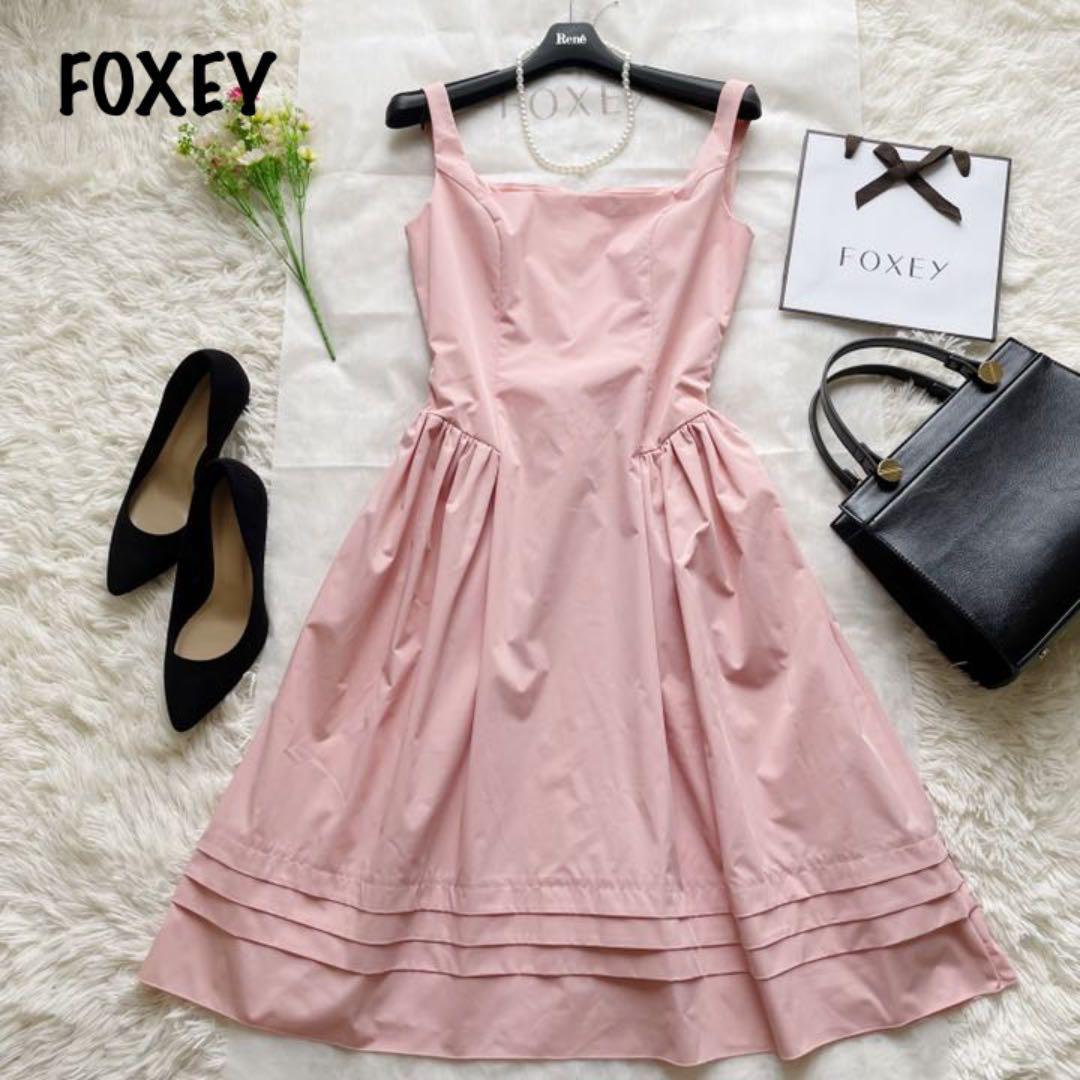美品FOXEY NEW YORK フォクシーニューヨーク ノースリーブ Aライン