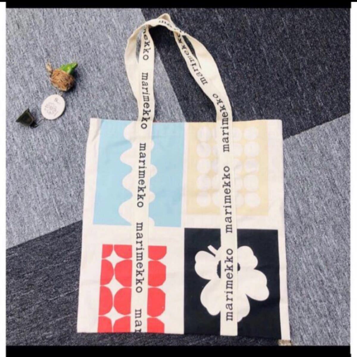 新品 タグ付き marimekko マリメッコ トートバッグ エコバッグ 新品 タグ付き marimekko マリメッコ トートバッグ エコバッグ
