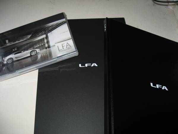  free shipping new goods payment on delivery possible prompt decision { Toyota original 10 series Lexus LFA Japan version gorgeous hard cover main catalog shelves ...CE with autograph Yamaguchi capital one case attaching limitation out of print 